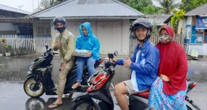 Manfaatkan Waktu Pandemi, Dua Mahasiswa Unima Ngojek