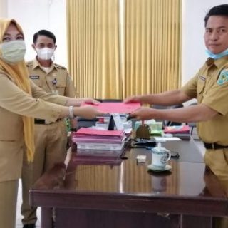 Yasti Tunjuk Mourin Vivi Rottie Plt Kadis Dukcapil Bolmong