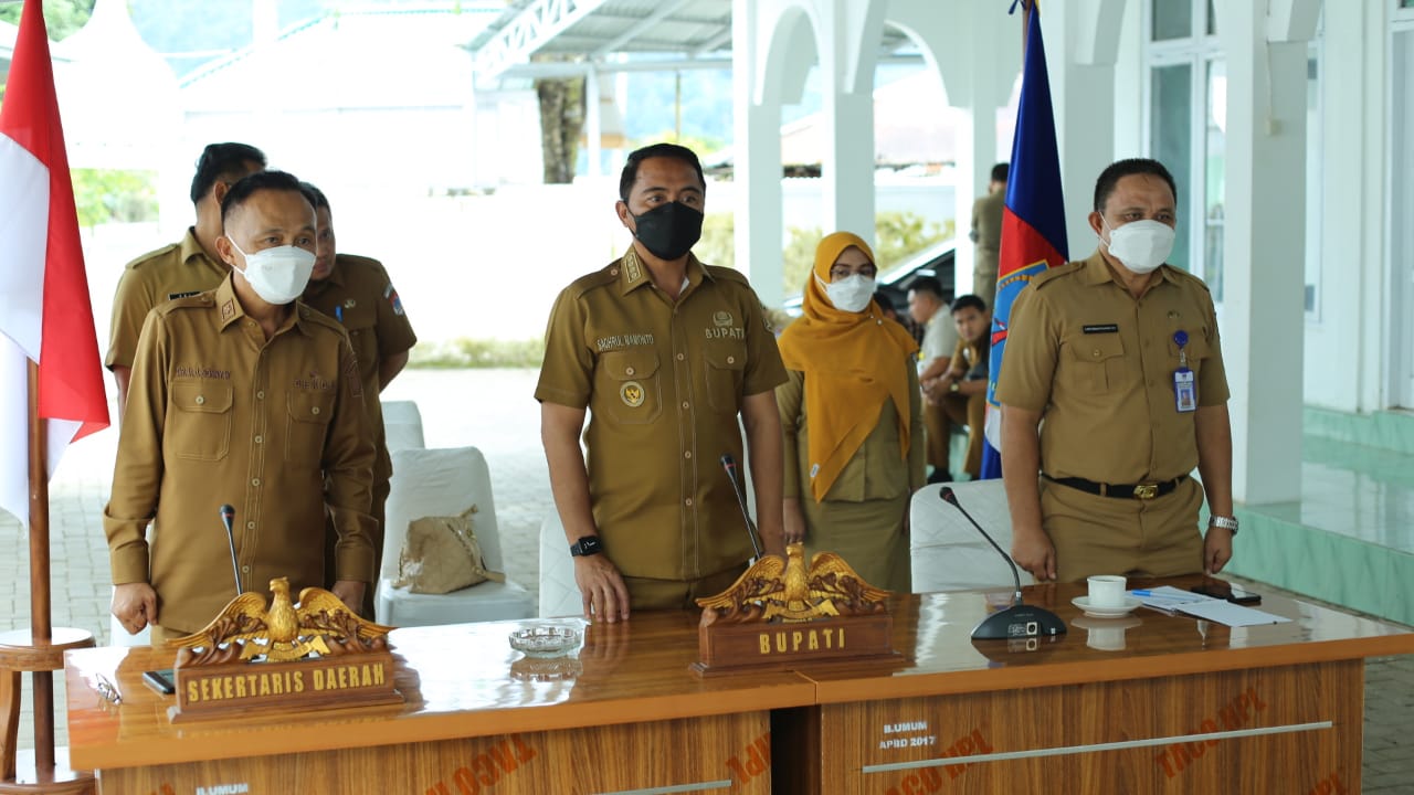 Bupati Boltim Sam Sachrul Mamonto, mengikuti entry meeting dengan BPK RI.(foto kominfo)