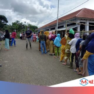 Pasar Murah di Modayag Disambut Antusias Warga