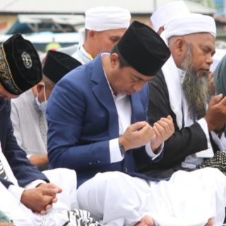 Shalat Idul Adha di Lapangan Kotabunan, Bupati Didoakan oleh Ketua MUI