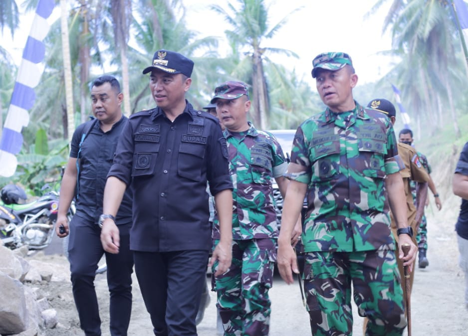 Bupati bersama Danrem 131/foto Kominfo