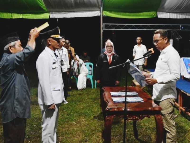 Bupati Lantik Dua Pejabat Pemkab Boltim