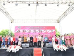Bupati SSM Beri Pesan Menyentuh kepada Kaum Ibu Sinode GMIBM di Hadapan Ribuan Jemaat